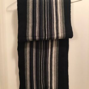 Men’s scarves